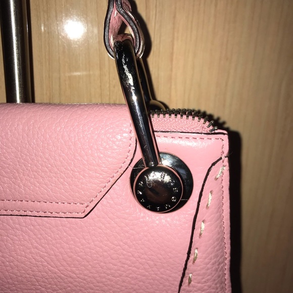 BCBG Pink leather bag/ adjustable - Picture 3 of 6